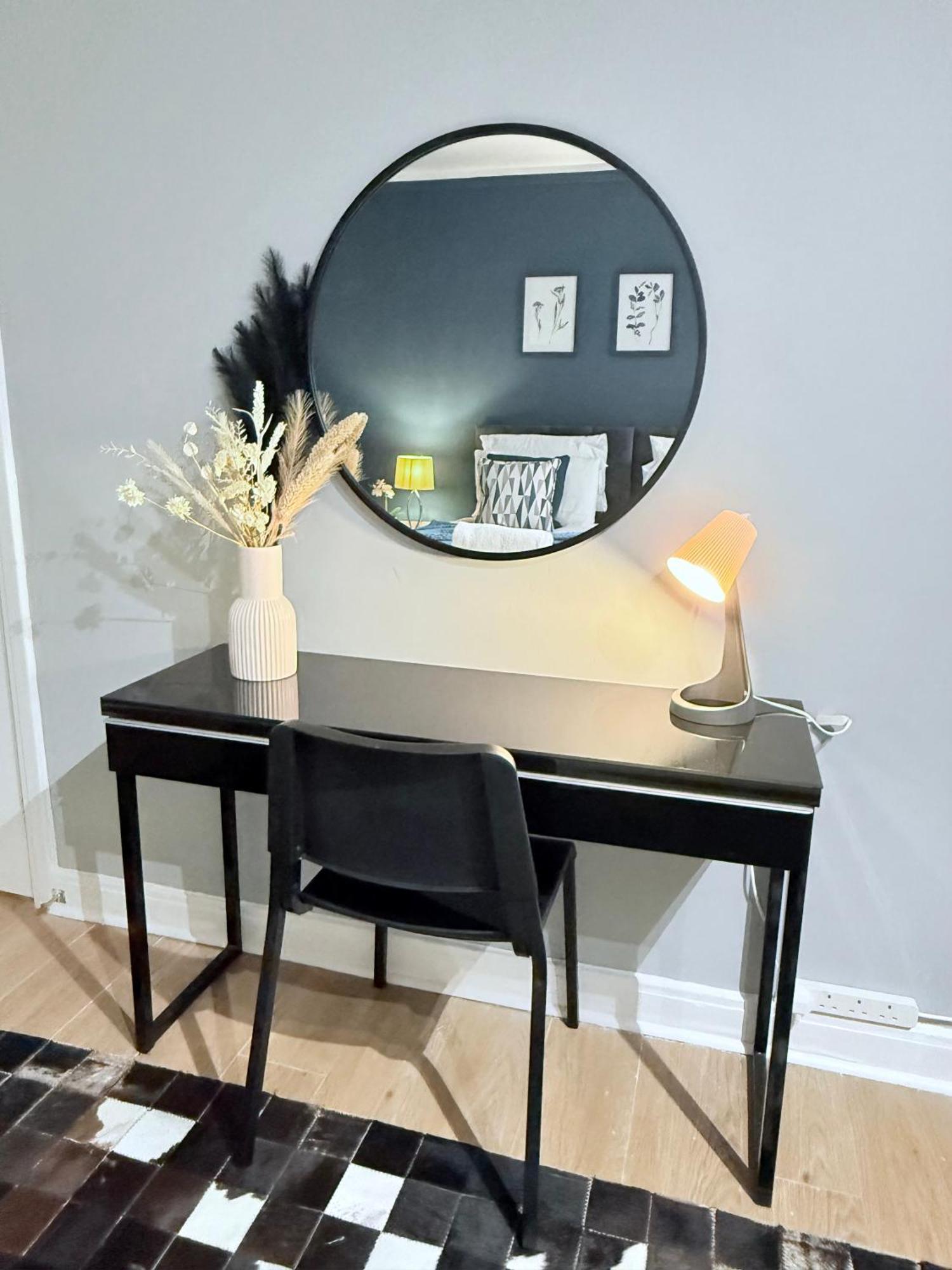 Staylondon - Sleeps 6 With Free Parking - Tourist, Concerts & Matches Londra